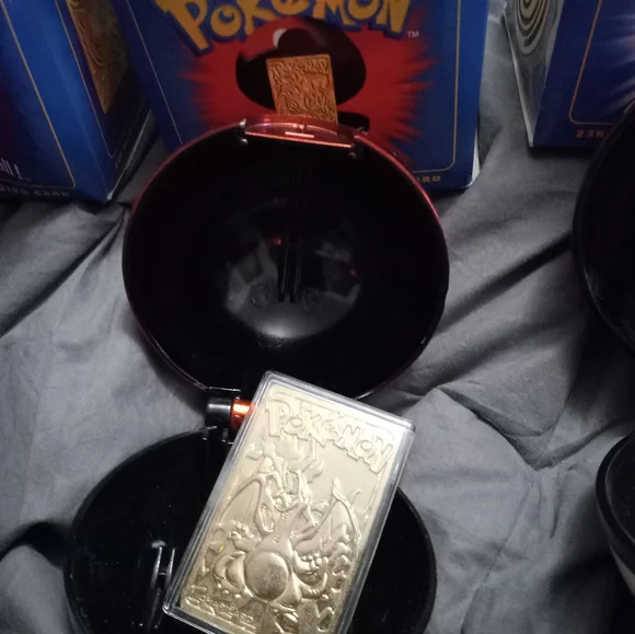 Rare 90s 24ct Gold full set of Pokémon cards with Nintendo C.O.A